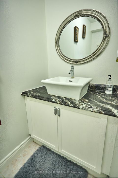 Photo 16 at 59 Russell Hill Drive, Painswick South, Barrie