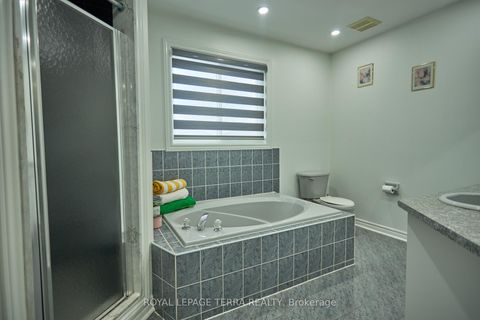 Photo 32 at 59 Russell Hill Drive, Painswick South, Barrie