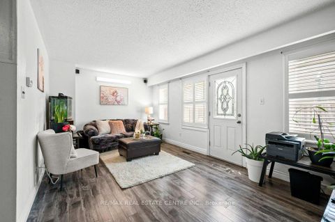 Photo 5 at 47 - 7255 Dooley Drive, Malton, Mississauga