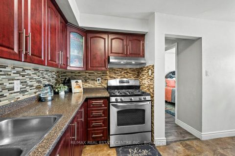 Photo 12 at 47 - 7255 Dooley Drive, Malton, Mississauga