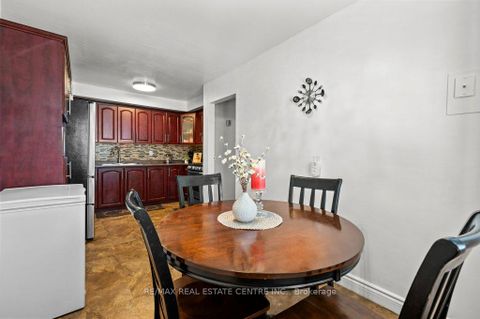 Photo 15 at 47 - 7255 Dooley Drive, Malton, Mississauga