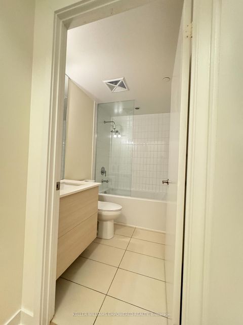 Photo 13 at 406 - 210 Simcoe Street, Chinatown, Toronto