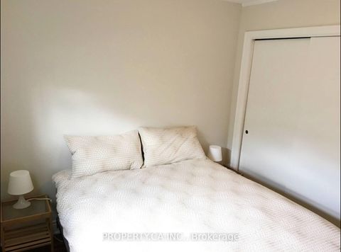 Photo 9 at 882 Broadview Avenue, Danforth, Toronto