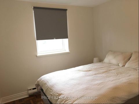 Photo 10 at 882 Broadview Avenue, Danforth, Toronto
