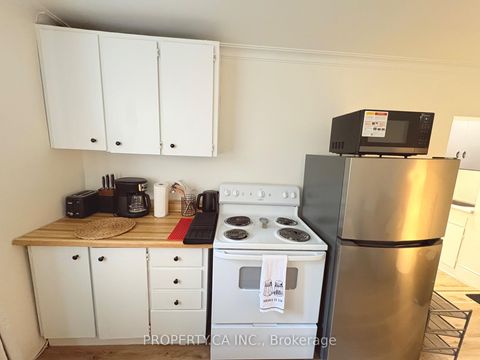 Photo 16 at 882 Broadview Avenue, Danforth, Toronto