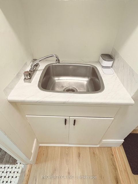 Photo 18 at 882 Broadview Avenue, Danforth, Toronto