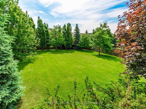 Photo 25 at 11 Macleod Estate Court, Jefferson, Richmond Hill