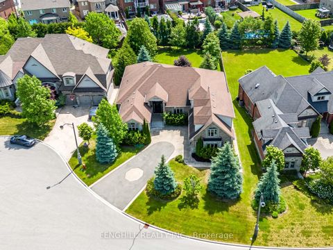 Photo 29 at 11 Macleod Estate Court, Jefferson, Richmond Hill