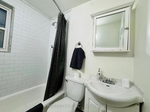 Photo 27 at 882 Broadview Avenue, Danforth, Toronto