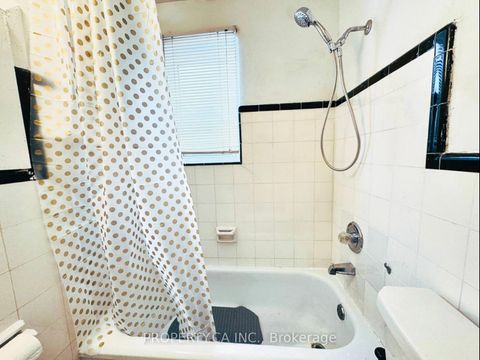 Photo 34 at 882 Broadview Avenue, Danforth, Toronto
