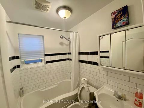 Photo 38 at 882 Broadview Avenue, Danforth, Toronto