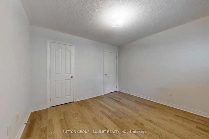 Photo 36 at 5525 Fleur-De-Lis, East Credit, Mississauga