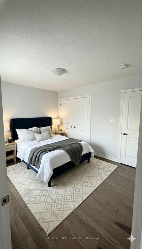 Photo 8 at 23 Faimira Avenue, Keswick South, Georgina