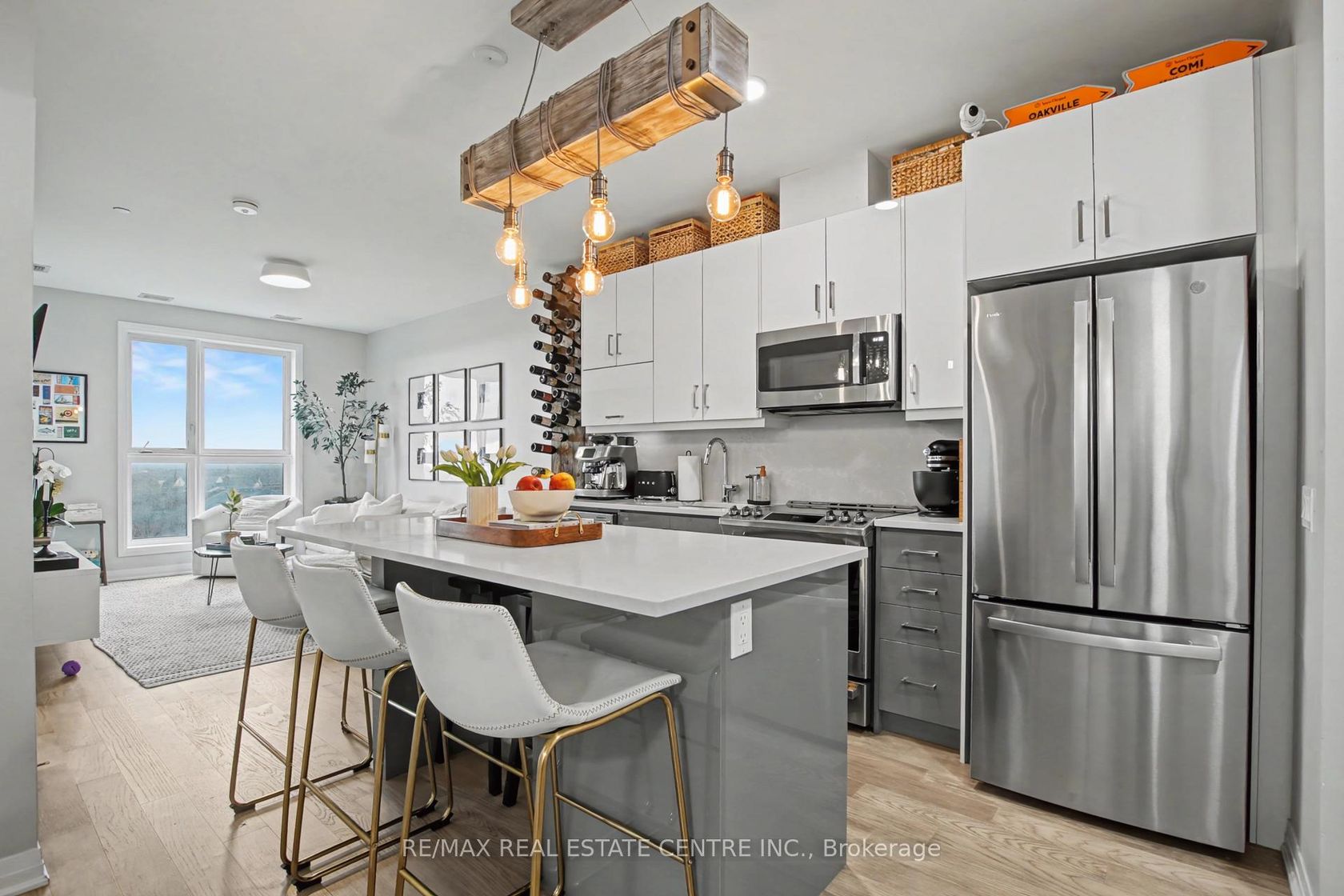 309 - 95 Dundas Street W, GO Glenorchy, Oakville 