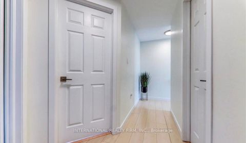 Photo 18 at 15 Hewitt Place, Georgian Drive, Barrie