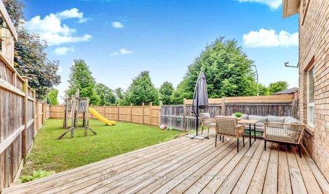 Photo 25 at 15 Hewitt Place, Georgian Drive, Barrie