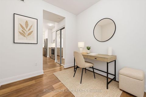 Photo 7 at 228 - 50 Lakebreeze Drive, Newcastle, Clarington