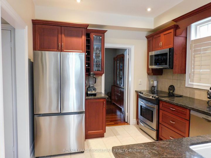 Photo 7 at 1590 Hallstone Road, Bram West, Brampton