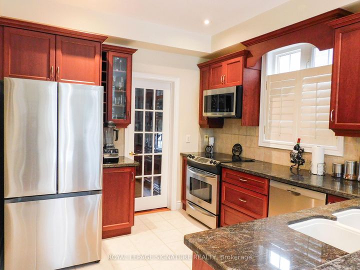 Photo 8 at 1590 Hallstone Road, Bram West, Brampton