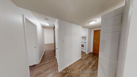 Photo 1 at 304 - 25 Meadow Lane, Ardagh, Barrie