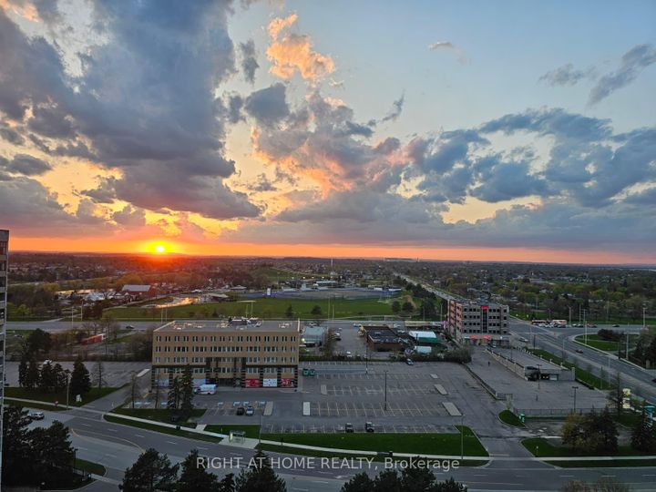 Photo 11 at 1912 - 25 Kensington Road, Queen Street Corridor, Brampton