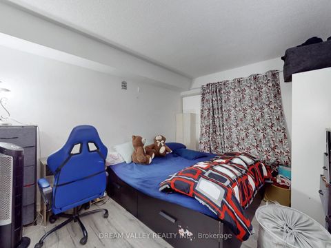 Photo 12 at 311 - 3233 Eglinton Avenue E, Scarborough Village, Toronto