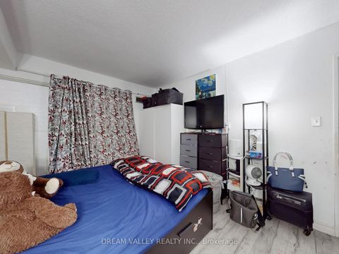 Photo 13 at 311 - 3233 Eglinton Avenue E, Scarborough Village, Toronto