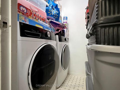 Photo 16 at 311 - 3233 Eglinton Avenue E, Scarborough Village, Toronto