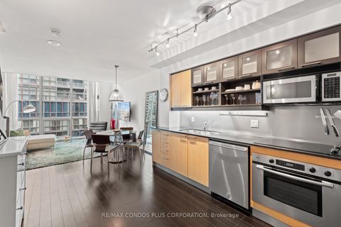 Photo 2 at 930 - 36 Blue Jays Way, Waterfront Communities C1, Toronto