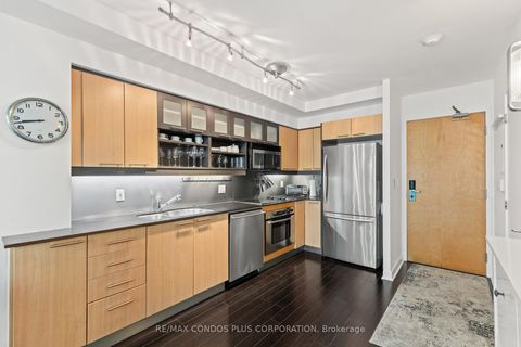 Photo 3 at 930 - 36 Blue Jays Way, Waterfront Communities C1, Toronto