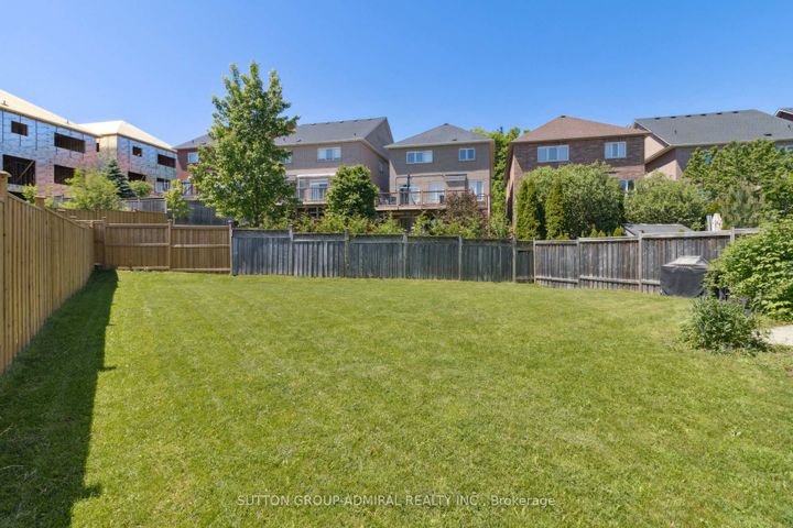 Photo 34 at 67 Bristlewood Crescent, Patterson, Vaughan