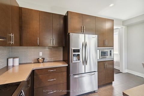 Photo 15 at 67 Bristlewood Crescent, Patterson, Vaughan