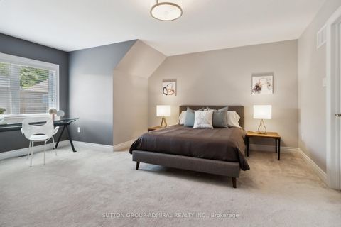 Photo 32 at 67 Bristlewood Crescent, Patterson, Vaughan