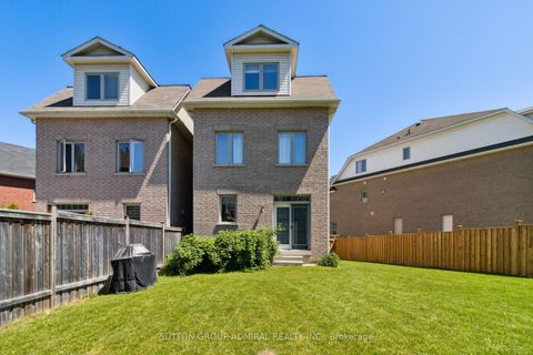 Photo 36 at 67 Bristlewood Crescent, Patterson, Vaughan