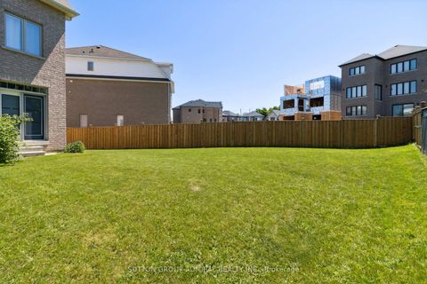 Photo 37 at 67 Bristlewood Crescent, Patterson, Vaughan