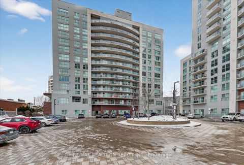 Photo 1 at PH08 - 2152 Lawrence Avenue E, Maryvale, Toronto