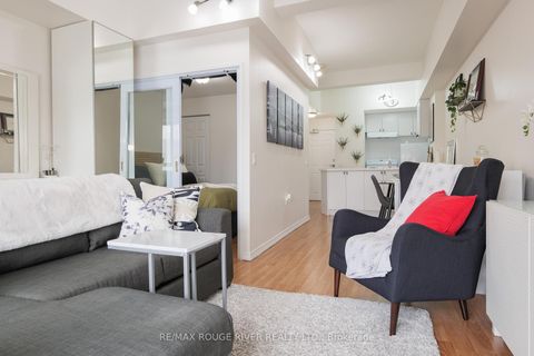 Photo 10 at 307 - 15 Maplewood Avenue, Cedarvale, Toronto