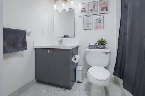 Photo 13 at 307 - 15 Maplewood Avenue, Cedarvale, Toronto