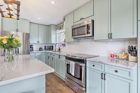 Photo 14 at 4 Selby Street, Cookstown, Innisfil