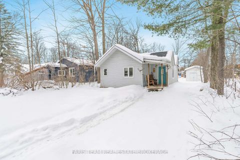 Photo 0 at 728 Hastings Avenue, Alcona, Innisfil
