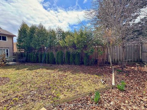 Photo 12 at 840 Charisma Crescent, McLaughlin, Oshawa