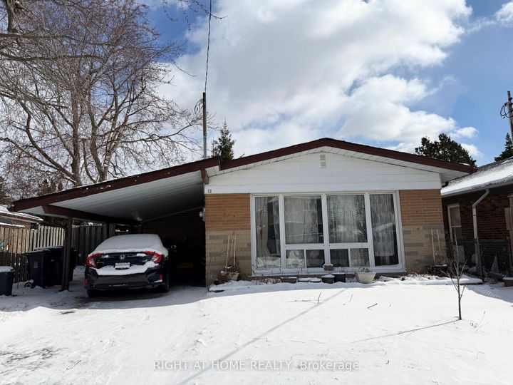 Photo 1 at 52 Bonnechere Crescent, Bendale, Toronto