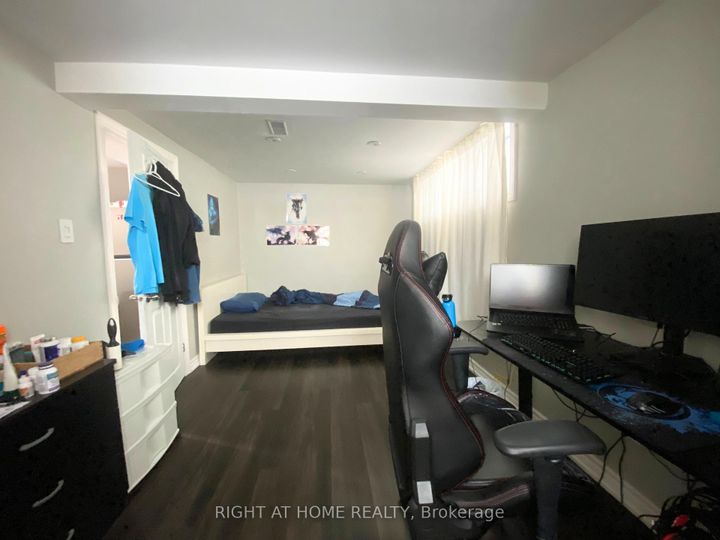 Photo 14 at 52 Bonnechere Crescent, Bendale, Toronto