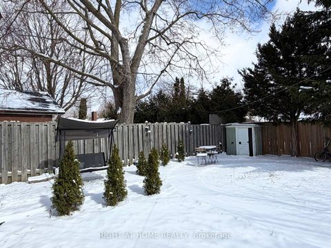 Photo 6 at 52 Bonnechere Crescent, Bendale, Toronto