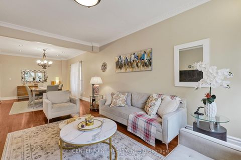 Photo 8 at 277 Oxford Street, Mill Pond, Richmond Hill