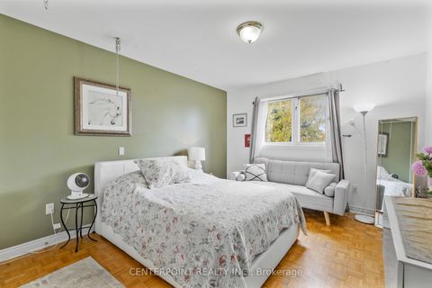 Photo 24 at 277 Oxford Street, Mill Pond, Richmond Hill