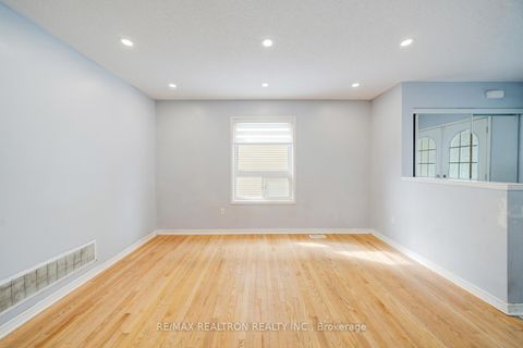 Photo 5 at 115 Honeyman Drive, Bowmanville, Clarington