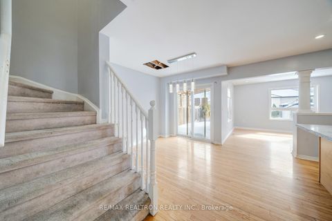 Photo 8 at 115 Honeyman Drive, Bowmanville, Clarington