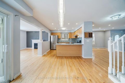 Photo 11 at 115 Honeyman Drive, Bowmanville, Clarington