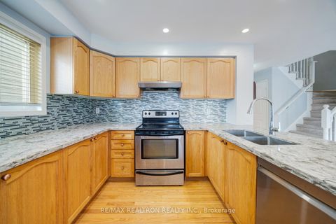 Photo 13 at 115 Honeyman Drive, Bowmanville, Clarington